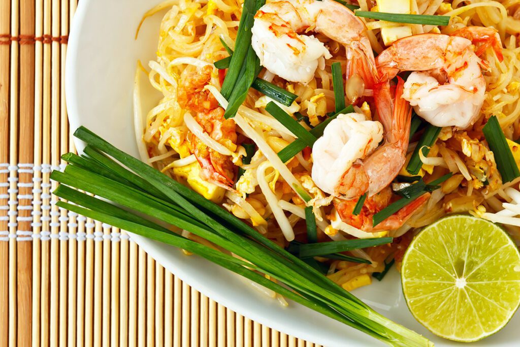 Cook Your Own Delicious Chicken Pad Thai