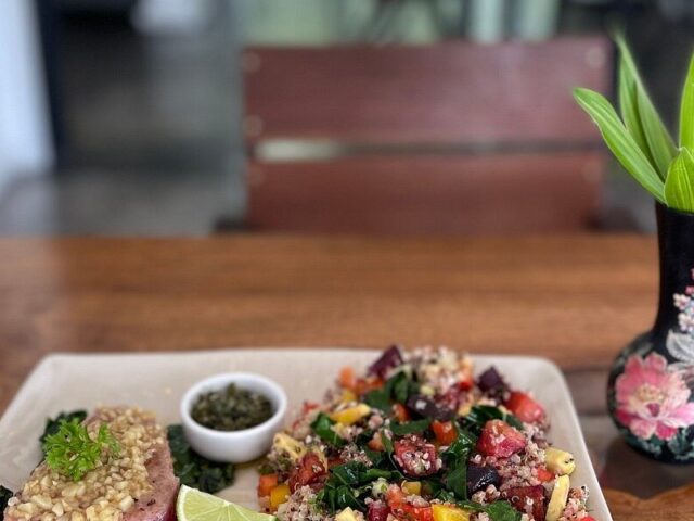 Foxxy's Restaurant & Cafe